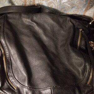 Black Purse-SEE VIDEO-DAMAGED